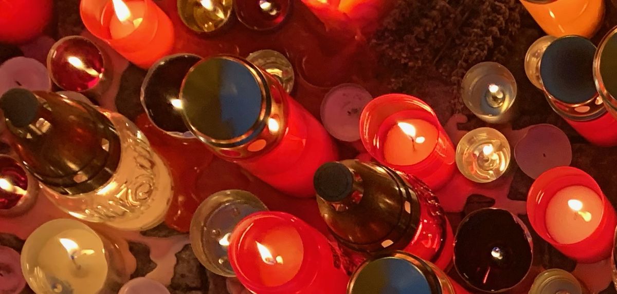 Hořící svíčky ve Zlíně vyjádřily podporu protestujícím Bělorusům